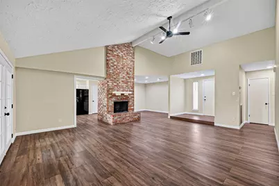 711 Leicester Lane, Houston, TX 77034 - Photo 10
