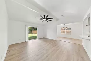 2413 Shadowdale Dr, Houston, TX 77043 - Photo 6