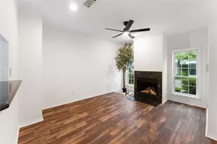 2218 Hopkins St, Houston, TX 77006 - Photo 4