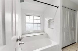 2218 Hopkins St, Houston, TX 77006 - Photo 22