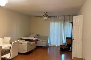 10075 Westpark Dr, Houston, TX 77042 - Photo 6