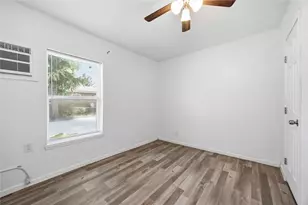 626 Henke St, Houston, TX 77020 - Photo 12