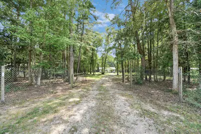 121 Elendor Drive, Cleveland, TX 77328 - Photo 2