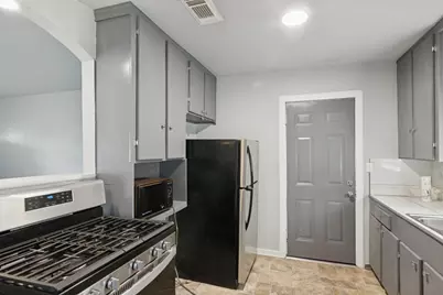 9029 Homewood Lane, Houston, TX 77078 - Photo 16