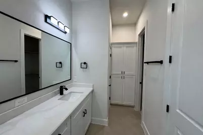 328 Janisch #D, Houston, TX 77018 - Photo 28