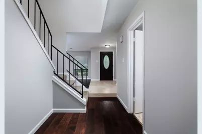 1 Ground Brier Court, The Woodlands, TX 77381 - Photo 6