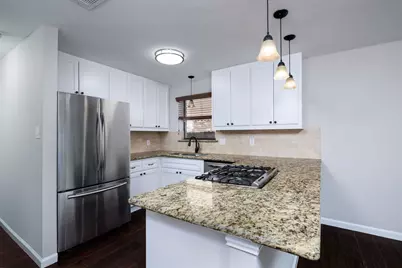 1 Ground Brier Court, The Woodlands, TX 77381 - Photo 10