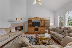 10004 Dawn Brook Dr, Pearland, TX 77584 - Photo 10