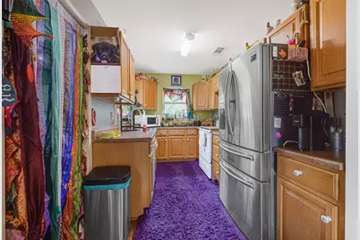 1008 E Houston Street, Highlands, TX 77562 - Photo 12