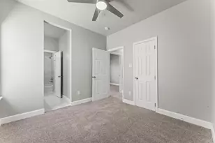 8153 Crestview Dr, Houston, TX 77028 - Photo 20