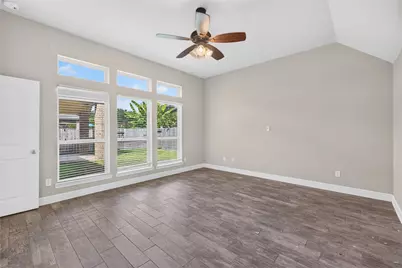 6302 Falling Briar Lane, Sugar Land, TX 77479 - Photo 38