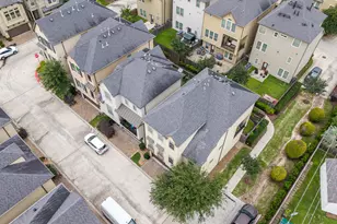 10602 Enclave Shadows Ct, Houston, TX 77043 - Photo 6