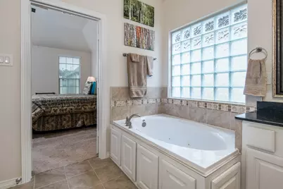 10602 Enclave Shadows Court, Houston, TX 77043 - Photo 30