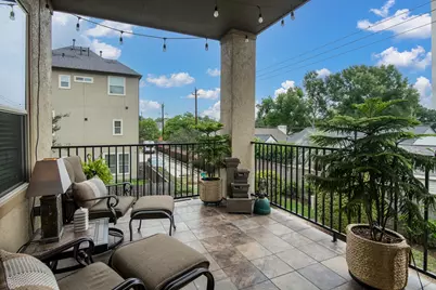 10602 Enclave Shadows Court, Houston, TX 77043 - Photo 2
