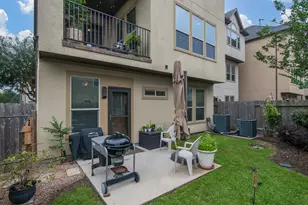 10602 Enclave Shadows Ct, Houston, TX 77043 - Photo 38