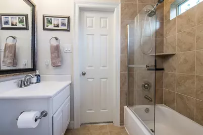 10602 Enclave Shadows Court, Houston, TX 77043 - Photo 14