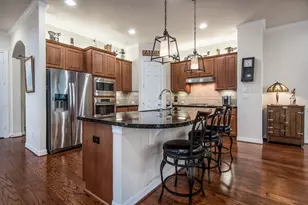 10602 Enclave Shadows Ct, Houston, TX 77043 - Photo 22
