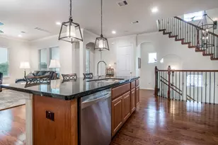 10602 Enclave Shadows Ct, Houston, TX 77043 - Photo 24