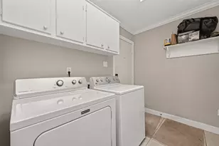 31 Champions Colony E, Houston, TX 77069 - Photo 16