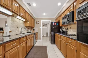 31 Champions Colony E, Houston, TX 77069 - Photo 10