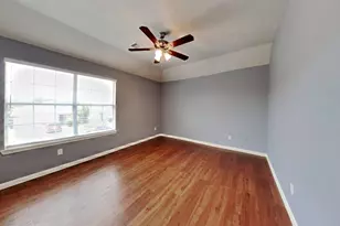 8578 Chaletford Dr, Houston, TX 77044 - Photo 8