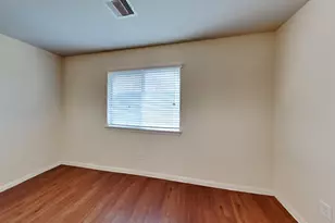 8578 Chaletford Dr, Houston, TX 77044 - Photo 10