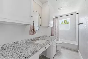 625 Shadylawn St, Shoreacres, TX 77571 - Photo 16