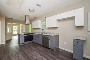 4203 New Orleans St, Houston, TX 77020 - Photo 10