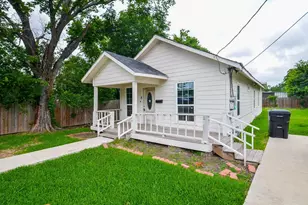 4203 New Orleans St, Houston, TX 77020 - Photo 2