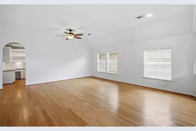 319 Moore Street, Tomball, TX 77375 - Photo 6