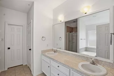 319 Moore Street, Tomball, TX 77375 - Photo 10