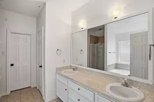 319 Moore St, Tomball, TX 77375 - Photo 10