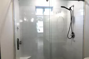 806 Caplin St, Houston, TX 77022 - Photo 12