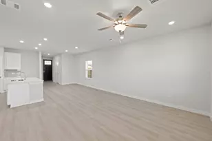 420 Long Br Dr, Dayton, TX 77535 - Photo 16