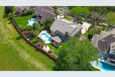 35 Hannahs Way Court, Sugar Land, TX 77479 - Photo 2