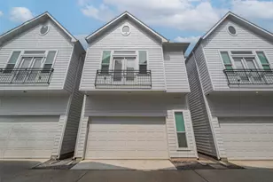 854 W 20th St, Houston, TX 77008 - Photo 1