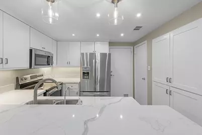 1829 Augusta Drive #28, Houston, TX 77057 - Photo 6