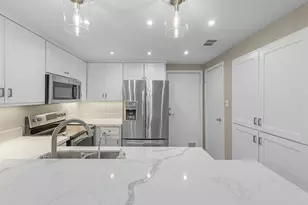 1829 Augusta Dr, Houston, TX 77057 - Photo 6