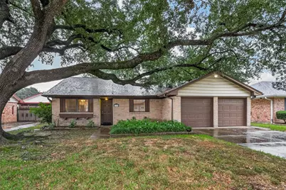 5735 Hoover Street, Houston, TX 77092 - Photo 1