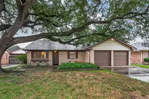 5735 Hoover St, Houston, TX 77092 - Photo 1