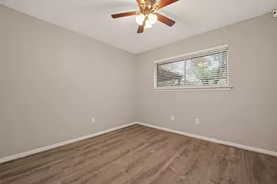 5735 Hoover Street, Houston, TX 77092 - Photo 14