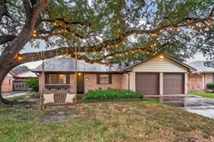5735 Hoover St, Houston, TX 77092 - Photo 2