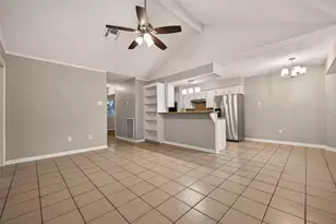 5735 Hoover St, Houston, TX 77092 - Photo 6