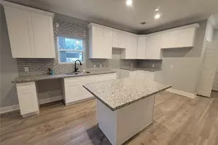 7033 Ave E, Houston, TX 77011 - Photo 4