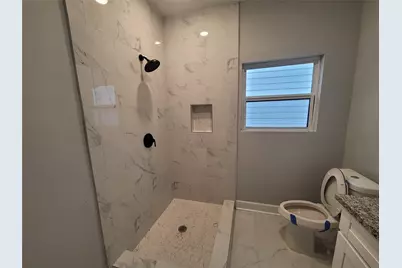 7033 Avenue E, Houston, TX 77011 - Photo 14
