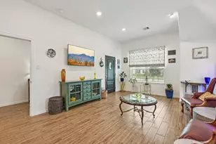 15014 Lake Shore Ave, Mont Belvieu, TX 77523 - Photo 10