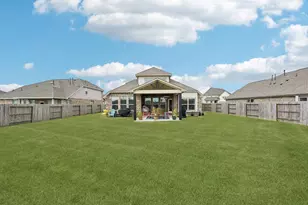 15014 Lake Shore Ave, Mont Belvieu, TX 77523 - Photo 38