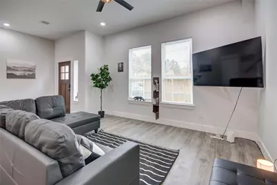 9305 Tower Street, Houston, TX 77088 - Photo 14