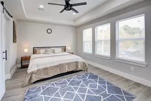 9305 Tower St, Houston, TX 77088 - Photo 20