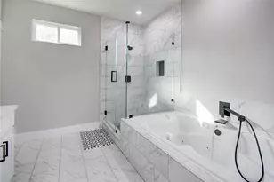 9305 Tower St, Houston, TX 77088 - Photo 22